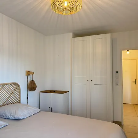 Charmant Appartement Frejus Apartament *