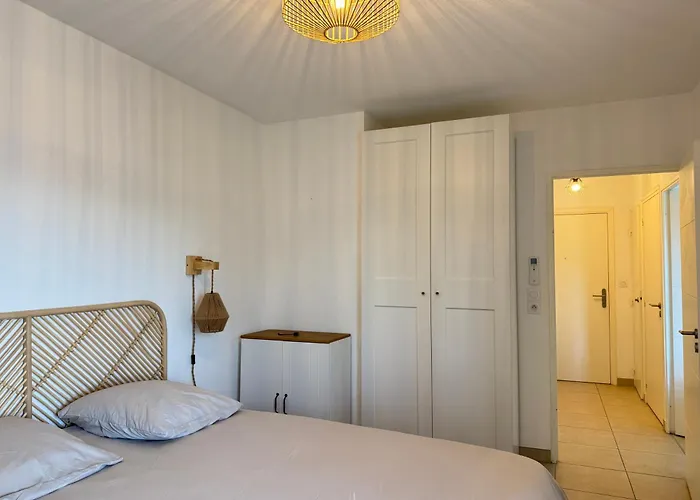 Charmant Appartement Frejus Daire *